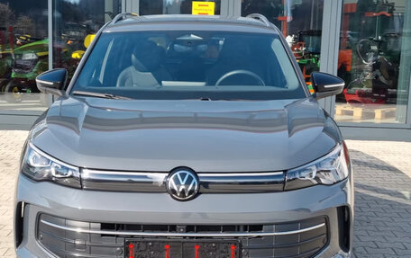 Volkswagen Tiguan, 2025 год, 4 916 133 рублей, 3 фотография