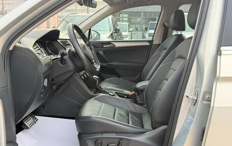 Volkswagen Tiguan II, 2023 год, 2 500 000 рублей, 5 фотография