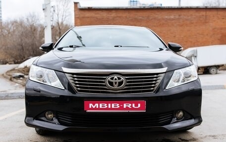 Toyota Camry, 2014 год, 2 100 000 рублей, 2 фотография