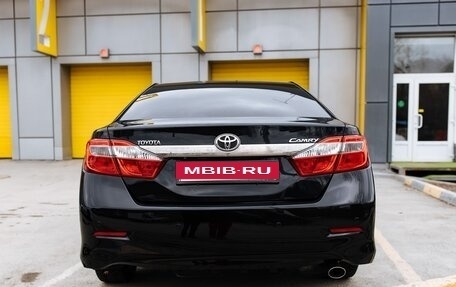 Toyota Camry, 2014 год, 2 100 000 рублей, 5 фотография