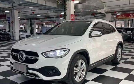Mercedes-Benz GLA, 2022 год, 2 380 998 рублей, 3 фотография
