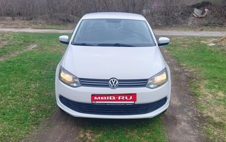 Volkswagen Polo VI (EU Market), 2012 год, 800 000 рублей, 3 фотография