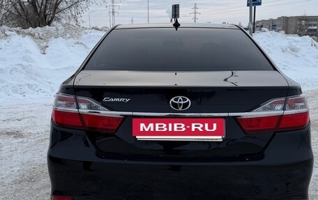 Toyota Camry, 2017 год, 2 040 000 рублей, 6 фотография