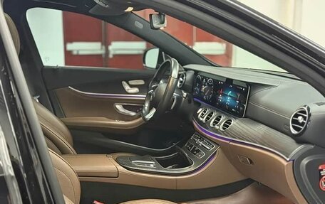 Mercedes-Benz E-Класс, 2022 год, 5 730 000 рублей, 11 фотография