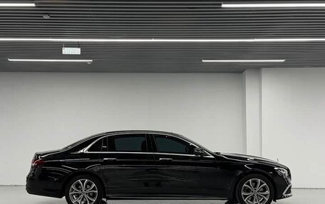 Mercedes-Benz E-Класс, 2022 год, 5 730 000 рублей, 7 фотография