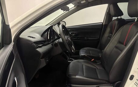 Toyota Yaris XP150 рестайлинг, 2023 год, 1 230 000 рублей, 6 фотография