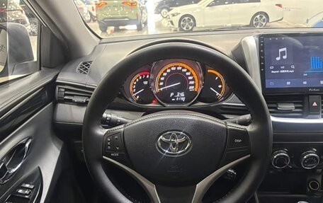 Toyota Yaris XP150 рестайлинг, 2023 год, 1 230 000 рублей, 11 фотография