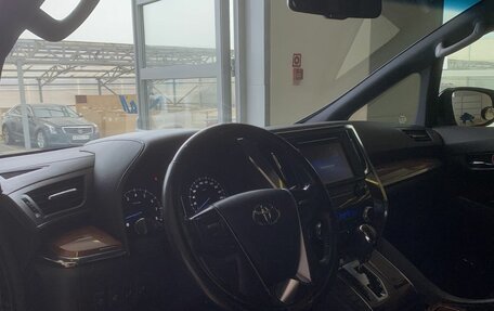 Toyota Alphard III, 2017 год, 3 890 000 рублей, 14 фотография