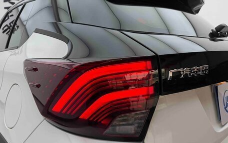 Toyota Yaris XP150 рестайлинг, 2022 год, 1 055 000 рублей, 13 фотография