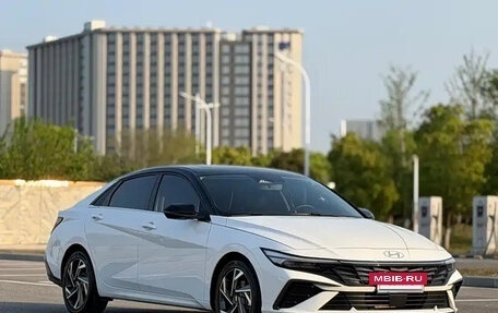 Hyundai Elantra, 2023 год, 1 350 555 рублей, 3 фотография