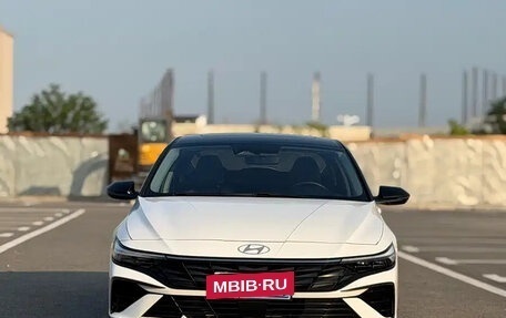 Hyundai Elantra, 2023 год, 1 350 555 рублей, 2 фотография
