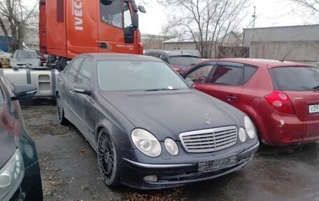Mercedes-Benz E-Класс, 2002 год, 580 000 рублей, 3 фотография