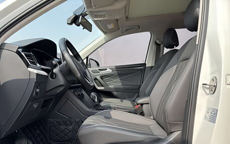 Volkswagen Tiguan II, 2023 год, 2 750 000 рублей, 8 фотография