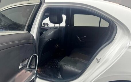 Mercedes-Benz A-Класс, 2022 год, 1 370 000 рублей, 11 фотография