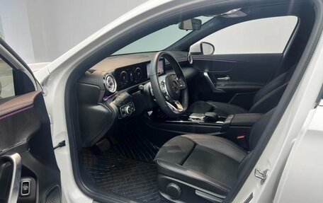 Mercedes-Benz A-Класс, 2022 год, 1 370 000 рублей, 10 фотография