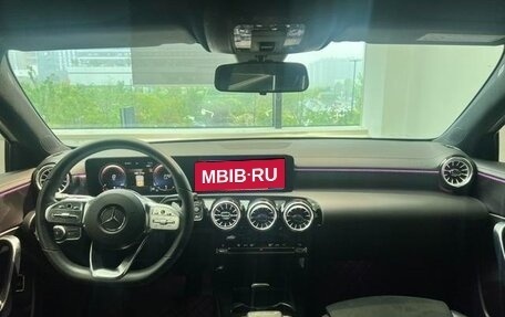 Mercedes-Benz A-Класс, 2022 год, 1 370 000 рублей, 8 фотография