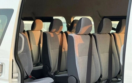 Toyota HiAce H200, 2024 год, 5 000 000 рублей, 7 фотография