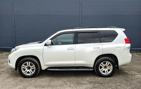 Toyota Land Cruiser Prado 150 рестайлинг 2, 2010 год, 2 100 000 рублей, 7 фотография