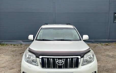Toyota Land Cruiser Prado 150 рестайлинг 2, 2010 год, 2 100 000 рублей, 3 фотография