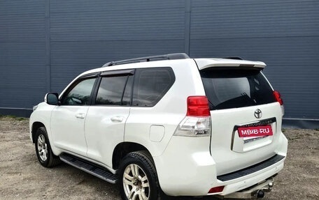 Toyota Land Cruiser Prado 150 рестайлинг 2, 2010 год, 2 100 000 рублей, 4 фотография