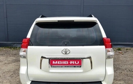 Toyota Land Cruiser Prado 150 рестайлинг 2, 2010 год, 2 100 000 рублей, 6 фотография