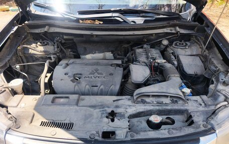 Mitsubishi Outlander III рестайлинг 3, 2014 год, 1 250 000 рублей, 9 фотография