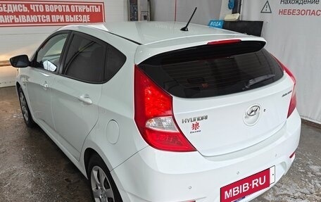 Hyundai Solaris II рестайлинг, 2013 год, 870 000 рублей, 5 фотография