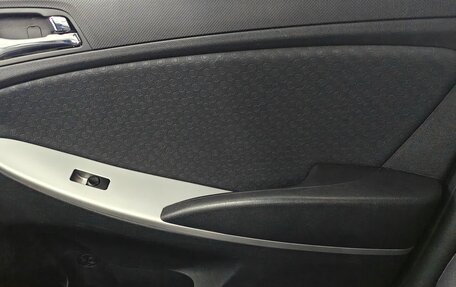 Hyundai Solaris II рестайлинг, 2013 год, 870 000 рублей, 19 фотография