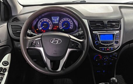 Hyundai Solaris II рестайлинг, 2013 год, 870 000 рублей, 15 фотография