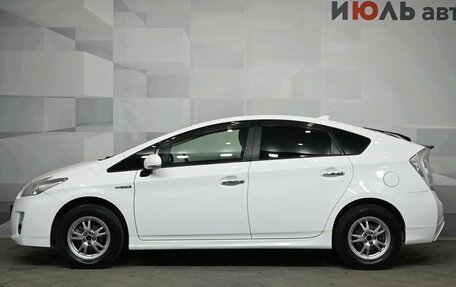 Toyota Prius, 2010 год, 1 215 000 рублей, 8 фотография