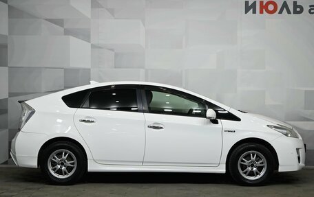 Toyota Prius, 2010 год, 1 215 000 рублей, 9 фотография