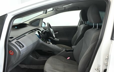 Toyota Prius, 2010 год, 1 215 000 рублей, 10 фотография