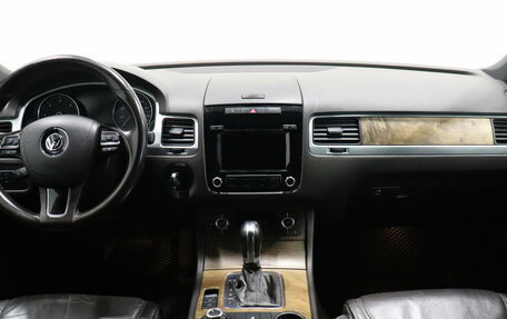 Volkswagen Touareg III, 2012 год, 2 045 000 рублей, 7 фотография