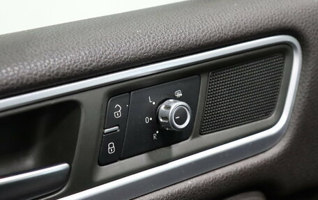 Volkswagen Touareg III, 2012 год, 2 045 000 рублей, 11 фотография