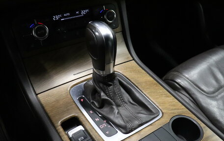 Volkswagen Touareg III, 2012 год, 2 045 000 рублей, 19 фотография