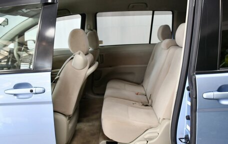 Toyota ISis I, 2009 год, 1 177 000 рублей, 22 фотография