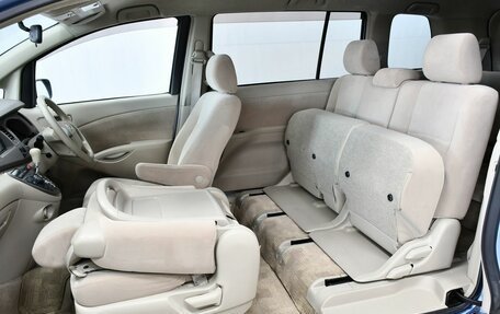 Toyota ISis I, 2009 год, 1 177 000 рублей, 26 фотография