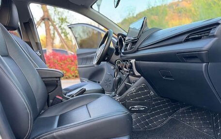 Toyota Yaris XP150 рестайлинг, 2022 год, 1 065 000 рублей, 7 фотография