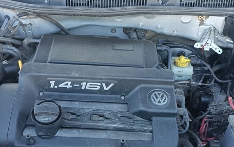 Volkswagen Golf IV, 2001 год, 300 000 рублей, 15 фотография