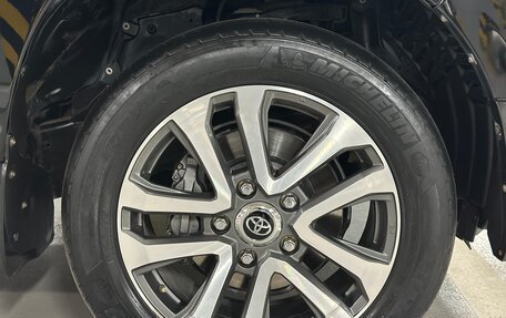 Toyota Land Cruiser 200, 2015 год, 6 300 000 рублей, 5 фотография