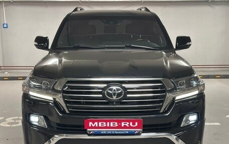 Toyota Land Cruiser 200, 2015 год, 6 300 000 рублей, 2 фотография