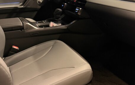 Toyota RAV4, 2025 год, 4 250 000 рублей, 16 фотография