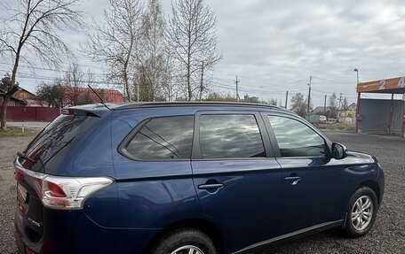 Mitsubishi Outlander III рестайлинг 3, 2013 год, 1 450 000 рублей, 6 фотография