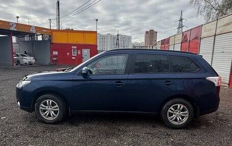 Mitsubishi Outlander III рестайлинг 3, 2013 год, 1 450 000 рублей, 4 фотография