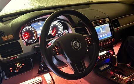 Volkswagen Touareg III, 2012 год, 1 000 000 рублей, 3 фотография