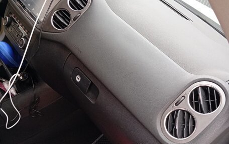 Volkswagen Tiguan I, 2011 год, 1 200 000 рублей, 8 фотография