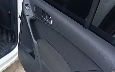 Volkswagen Tiguan I, 2011 год, 1 200 000 рублей, 10 фотография