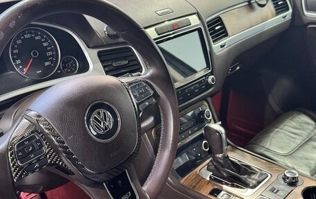 Volkswagen Touareg III, 2012 год, 1 000 000 рублей, 20 фотография