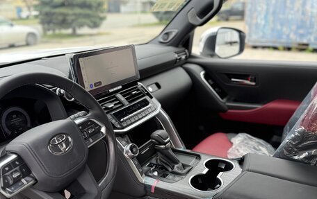 Toyota Land Cruiser, 2025 год, 14 600 000 рублей, 5 фотография