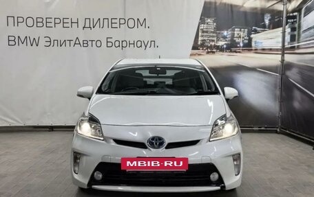 Toyota Prius, 2015 год, 1 290 000 рублей, 9 фотография